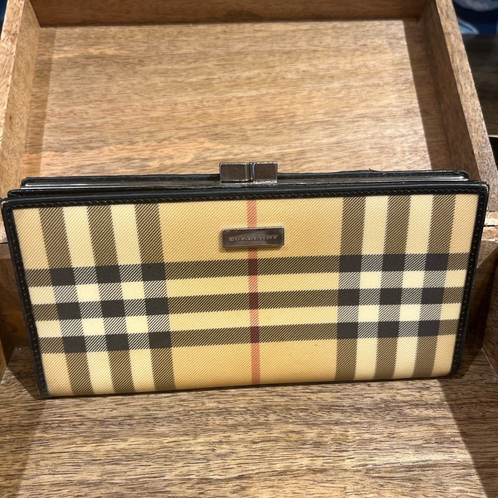 Authentic Buberry leather wallet
